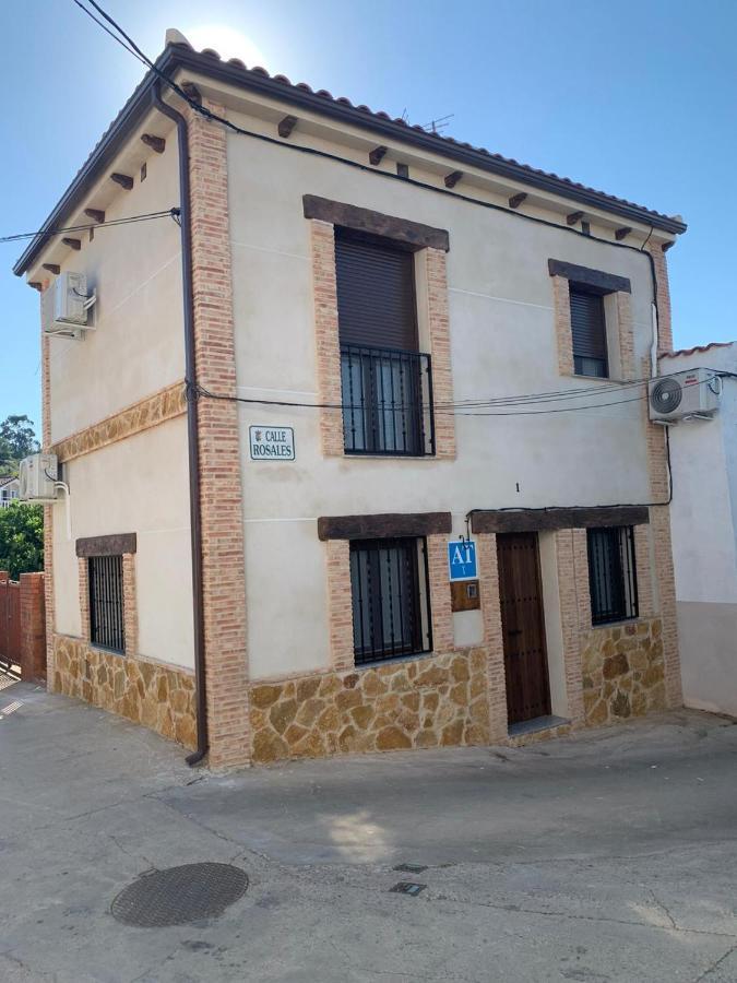 La fuentenita Santa Cruz de Paniagua Exterior foto