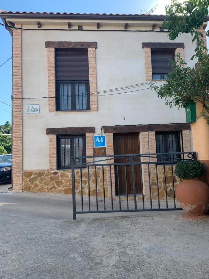 La fuentenita Santa Cruz de Paniagua Exterior foto